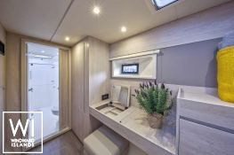 Leopard Power 43 Robertson & Caines Interior 9