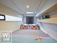 Leopard Power 43 Robertson & Caines Interior 1