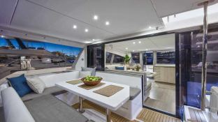 New horizon  Robertson & Caines Leopard Power 43 Interior 14