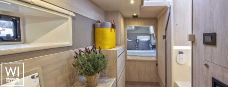New horizon  Robertson & Caines Leopard Power 43 Interior 3