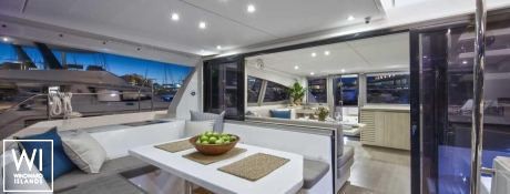 New horizon  Robertson & Caines Leopard Power 43 Interior 7