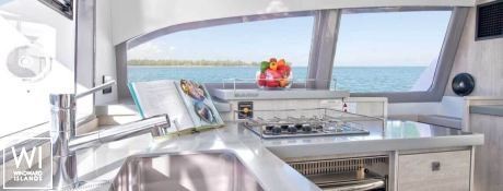 New horizon  Robertson & Caines Leopard Power 43 Interior 8