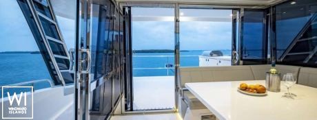 TIAMO  Aquila Powercat 54 Interior 20