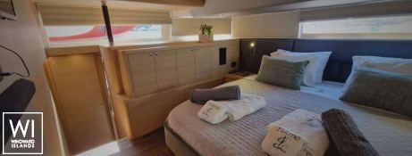 TIAMO  Aquila Powercat 54 Interior 25