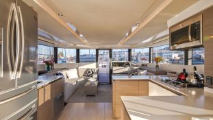 Leopard 53 Powercat Leopard Yachts Interior 10