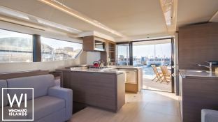 Leopard 53 Powercat Leopard Yachts Interior 11