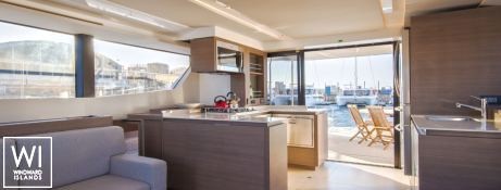 Leopard 53 Powercat Leopard Yachts Interior 9