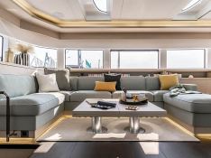 Lagoon 55 catamaran Charter Salon