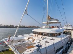 Lagoon 55 catamaran Charter