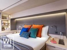 Lagoon 55 catamaran Charter cabin