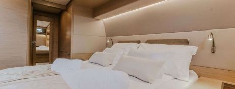 TRI WING  Lagoon Catamaran Lagoon 55 Interior 1