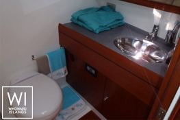 Terra di Mezza III  Solaris Sail 72 Interior 12