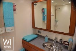 Terra di Mezza III  Solaris Sail 72 Interior 13