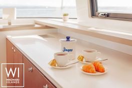 Bali 4.6 Catana Catamaran Interior 16