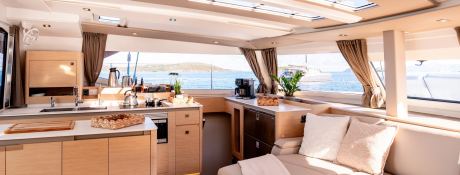 FP 51 Fountaine Pajot Interior 4