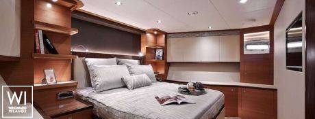 Midnight Moon  Horizon Horizon 85 Interior 1