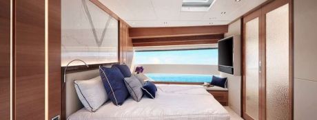 Midnight Moon  Horizon Horizon 85 Interior 1