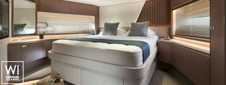 ELIZABETH   Princess Yachts Y 72 Interior 23