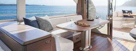 ELIZABETH   Princess Yachts Y 72 Interior 26