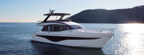 ELIZABETH   Princess Yachts Y 72 Exterior 2