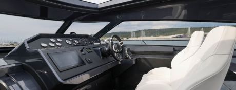 Power 44 Focus Interior 2