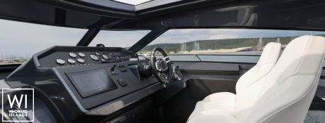 Power 44 Focus Interior 2