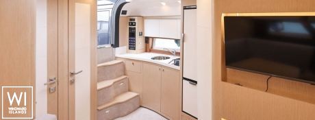 Power 44 Focus Interior 6