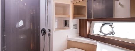 Power 44 Focus Interior 12