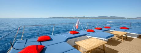 mayba  TMI Catamaran 20m Exterior 5