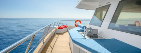 mayba  TMI Catamaran 20m Exterior 8