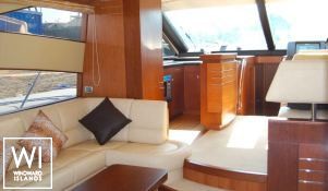ADAMO  Riviera yachts Riviera 55 Interior 9