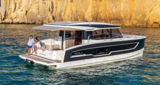 MY 4.S Fountaine Pajot Exterior 4