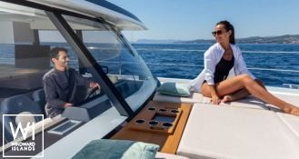 MY 4.S Fountaine Pajot Exterior 15