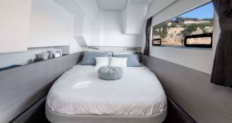 MY 4.S Fountaine Pajot Interior 1