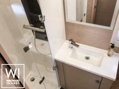 MY 48 Powercat Fountaine Pajot Interior 5