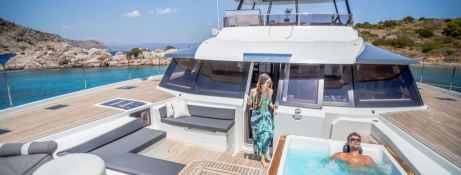 D2  Fountaine Pajot Power 67 Exterior 7