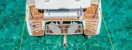 D2  Fountaine Pajot Power 67 Exterior 9