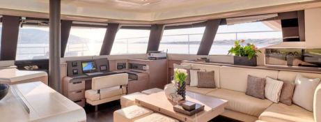 ChristAl MiO  Fountaine Pajot Power 67 Interior 14
