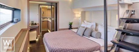 ChristAl MiO  Fountaine Pajot Power 67 Interior 16