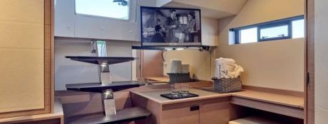 ChristAl MiO  Fountaine Pajot Power 67 Interior 19