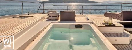 ChristAl MiO  Fountaine Pajot Power 67 Exterior 6