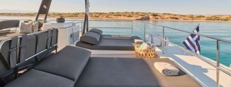 ChristAl MiO  Fountaine Pajot Power 67 Exterior 10