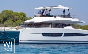 DOMPE  Fountaine Pajot Power 67 Exterior 1