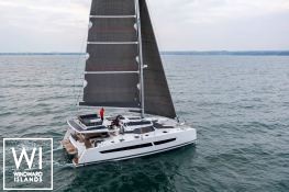 Aura 51 Fountaine Pajot Exterior 1