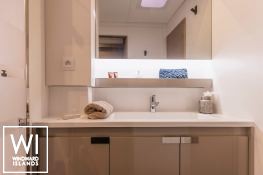 Aura 51 Fountaine Pajot Interior 4