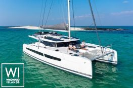 Aura 51 Fountaine Pajot Exterior 3