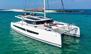 VIENNA  Fountaine Pajot Aura 51 Exterior 1