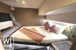 VIENNA  Fountaine Pajot Aura 51 Interior 15