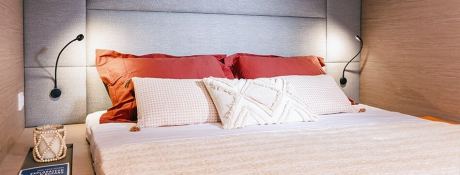 Ocean Eye  Fountaine Pajot Aura 51 Interior 11