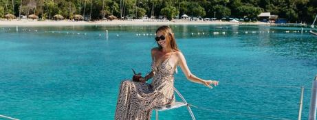 TEDAVI  Fountaine Pajot Aura 51 Exterior 1